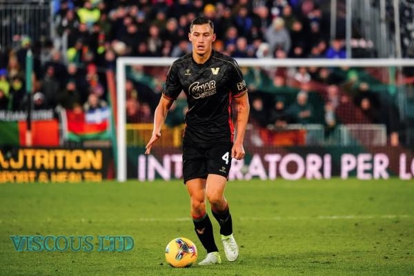 Jay Idzes Masuk dalam Best XI Liga Italia Pekan Ke-28 Versi Sofascore